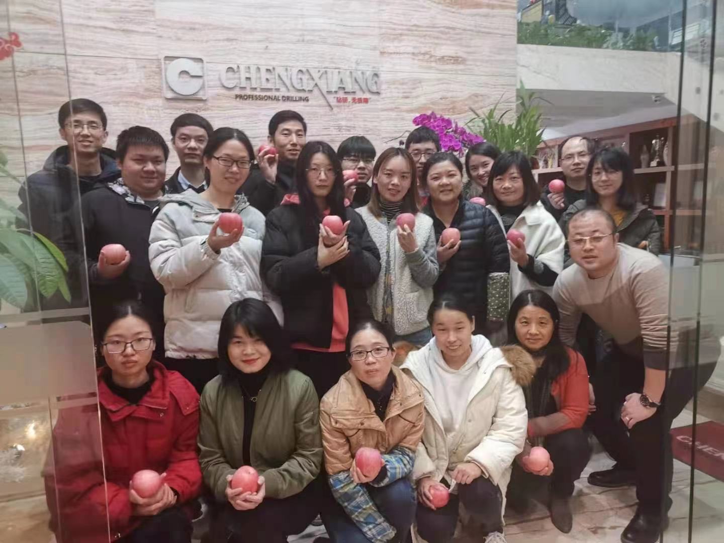 風(fēng)勁帆滿圖新志，砥礪奮進(jìn)正此時